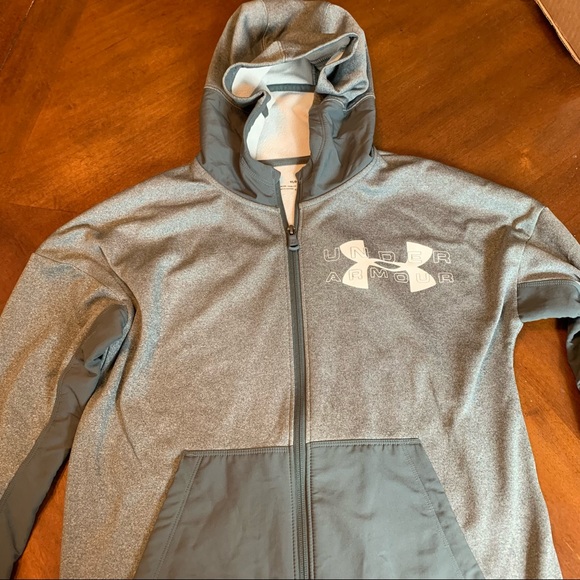 Under Armour Other - Under Armour Youth Boys Hoodie